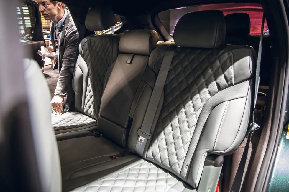 Hàng ghế giữa của Genesis GV80 bản 7 chỗ hiện đang bán trên thị trường Hàng ghế giữa của Genesis GV80 bản 7 chỗ hiện đang bán trên thị trường