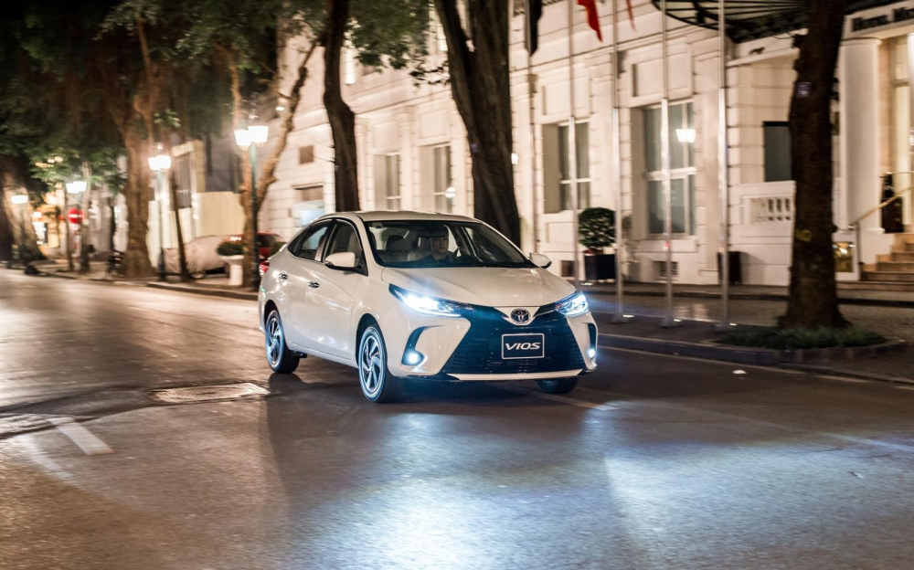 Toyota Vios 2021 là bản nâng cấp giữa vòng đời với thiết kế ngoại thất thay đổi nhẹ cùng một số nâng cấp nhẹ về trang bị. Toyota Vios 2021 là bản nâng cấp giữa vòng đời với thiết kế ngoại thất thay đổi nhẹ cùng một số nâng cấp nhẹ về trang bị.