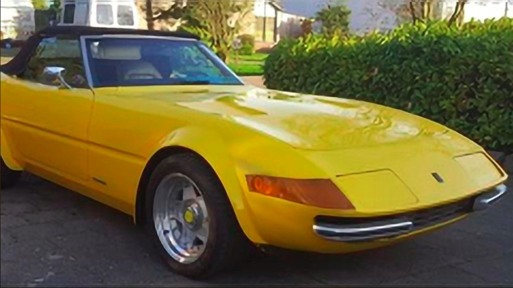 Chiếc Ferrari Daytona Spyder hàng nhái Chiếc Ferrari Daytona Spyder hàng nhái