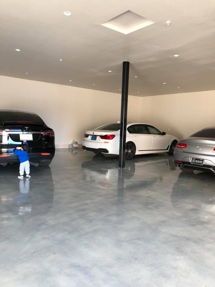Gagare của Đan Trường và vợ cũ từng có nhiều chiếc xe sang và SUV Gagare của Đan Trường và vợ cũ từng có nhiều chiếc xe sang và SUV