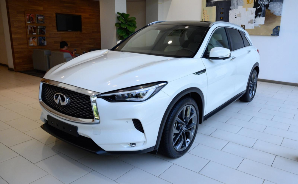 Trước khi tạm ngừng bán xe mới, Infiniti Việt Nam đang phân phối tổng cộng 4 sản phẩm với giá bán từ 2,45 tỷ cho đến 6,999 tỷ đồng. Trước khi tạm ngừng bán xe mới, Infiniti Việt Nam đang phân phối tổng cộng 4 sản phẩm với giá bán từ 2,45 tỷ cho đến 6,999 tỷ đồng.