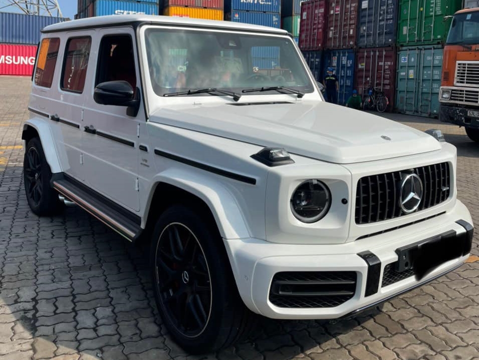 Trước đó đã có 2 chiếc xe Mercedes-AMG G63 40th Years Of Legend xuất hiện tại dải đất hình chữ S Trước đó đã có 2 chiếc xe Mercedes-AMG G63 40th Years Of Legend xuất hiện tại dải đất hình chữ S