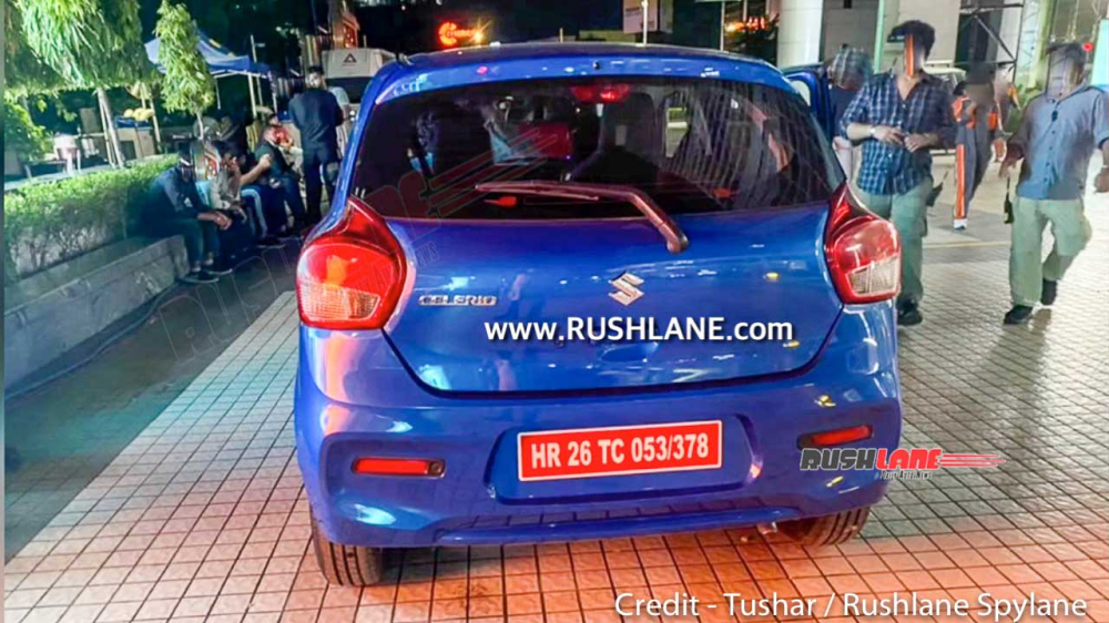 Suzuki Celerio 2021 nhìn từ đằng sau