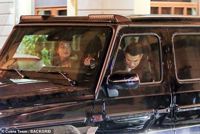 Cristiano Ronaldo là 1 trong 10 người trên thế giới sở hữu xe Brabus G V12 900 Cristiano Ronaldo là 1 trong 10 người trên thế giới sở hữu xe Brabus G V12 900