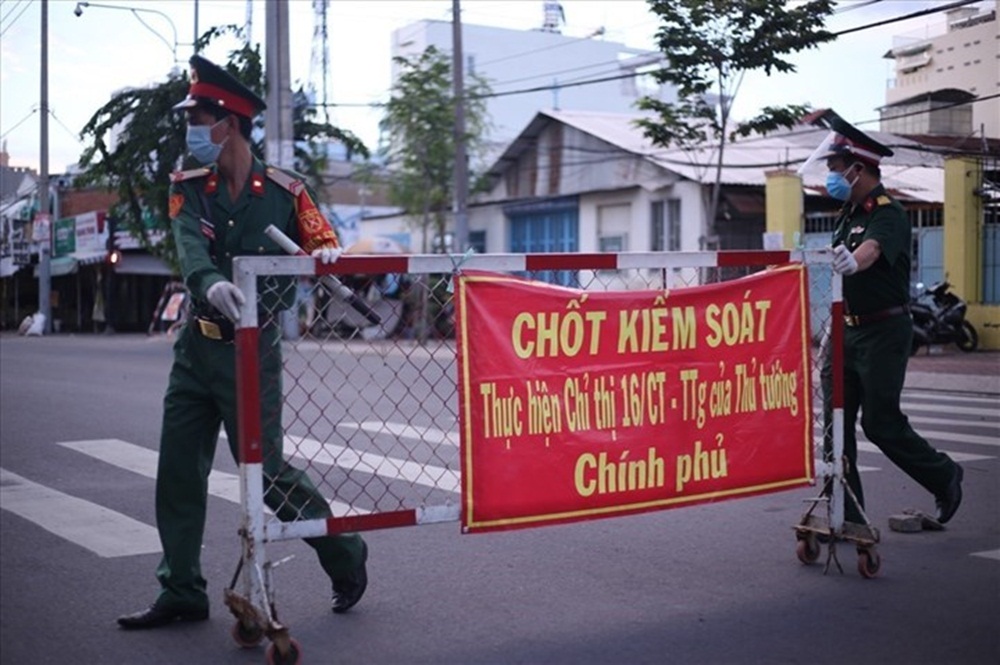 Trong thời gian giãn cách từ ngày 24/7/2021 vừa qua, Hà Nội liên tục ghi nhận vài chục ca nhiễm mỗi ngày Trong thời gian giãn cách từ ngày 24/7/2021 vừa qua, Hà Nội liên tục ghi nhận vài chục ca nhiễm mỗi ngày