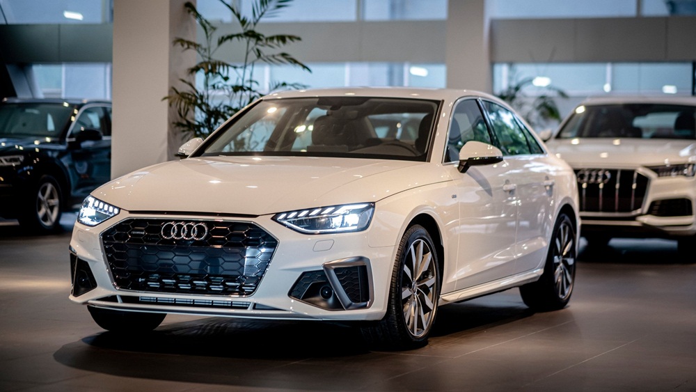 Cập nhật giá xe Audi A4 mới nhất 2021 từ 1,7 tỷ đồng. Cập nhật giá xe Audi A4 mới nhất 2021 từ 1,7 tỷ đồng.