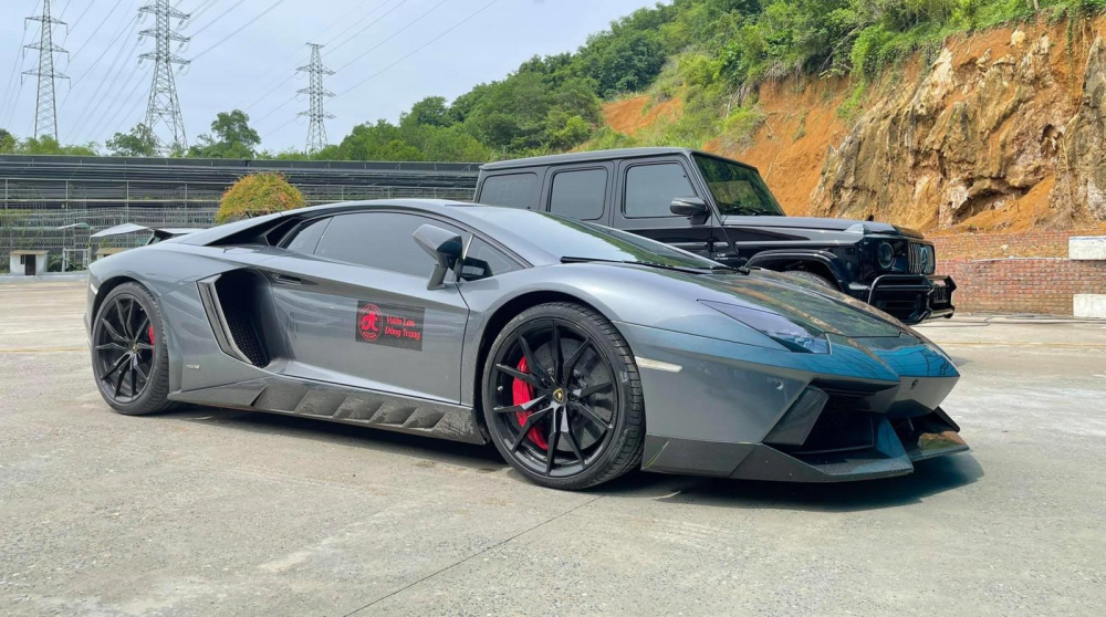 Diện mạo chiếc siêu xe Lamborghini Aventador của đại gia lan đột biến Hòa Bình mới mua Diện mạo chiếc siêu xe Lamborghini Aventador của đại gia lan đột biến Hòa Bình mới mua