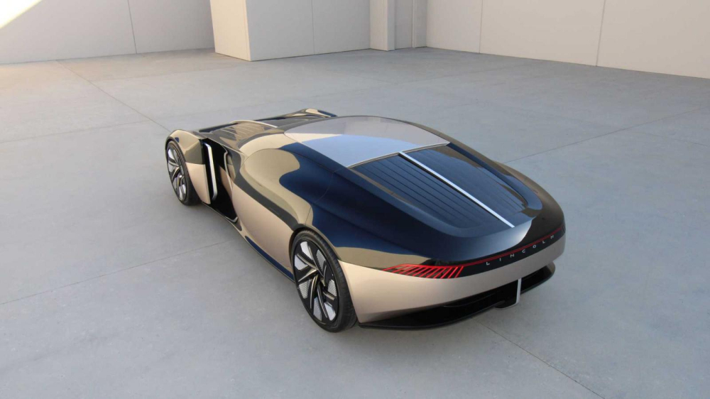 Phía trên của mẫu concept Lincoln Anniversary Phía trên của mẫu concept Lincoln Anniversary
