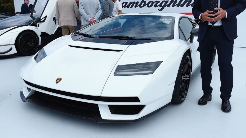 Soi cận cảnh siêu xe Lamborghini Countach bản giới hạn mới ra mắt