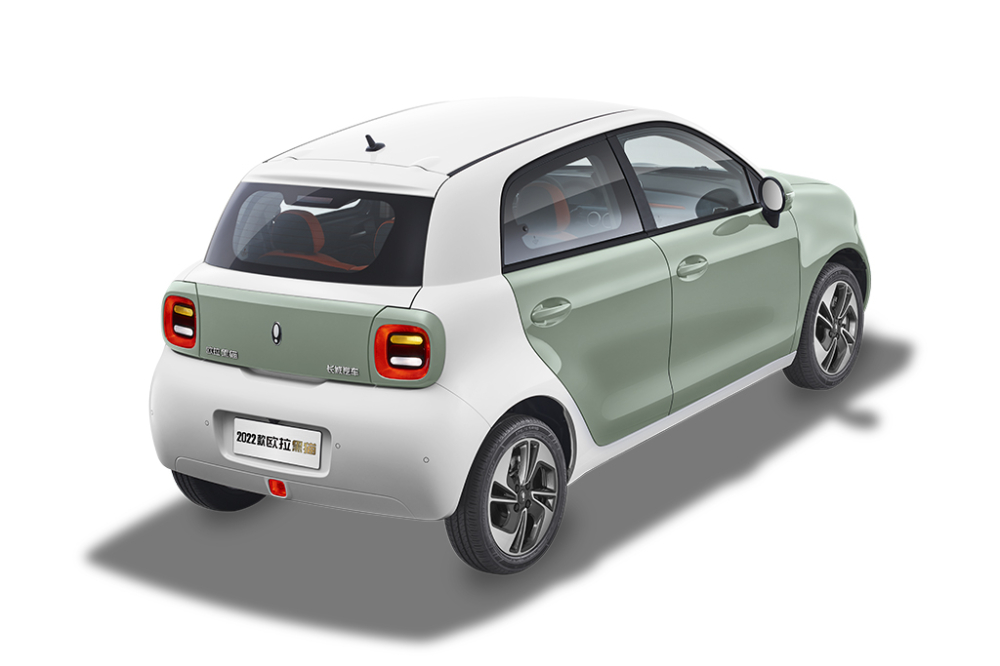 ORA Black Cat 2022 nhìn đằng sau lại giống với Smart ForFour ORA Black Cat 2022 nhìn đằng sau lại giống với Smart ForFour