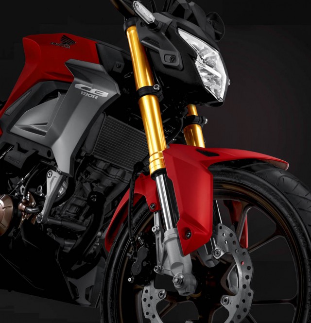 Honda CB150R Streetfire Đối thủ mới của Yamaha FZ150i