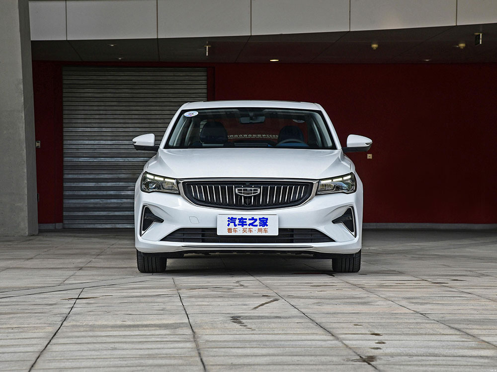 Geely emgrand gt 2022