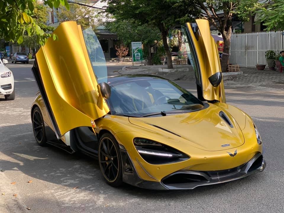 McLaren 720S Spider tung tăng trên đường phố Đà Nẵng lúc chưa có dịch Covid-19 McLaren 720S Spider tung tăng trên đường phố Đà Nẵng lúc chưa có dịch Covid-19