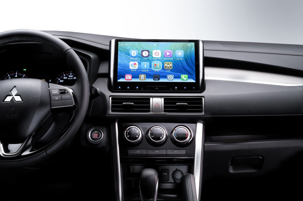 Màn hình giải trí 10 inch có kết nối Apple CarPlay/Android Auto của Mitsubishi Xpander AT đặc biệt xóa nhòa lợi thế cạnh tranh của Suzuki XL7/Ertiga. Màn hình giải trí 10 inch có kết nối Apple CarPlay/Android Auto của Mitsubishi Xpander AT đặc biệt xóa nhòa lợi thế cạnh tranh của Suzuki XL7/Ertiga.