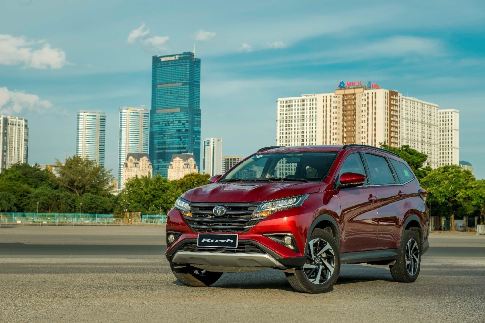 Giá bán của Toyota Rush là 634 triệu đồng cho 1 phiên bản duy nhất. Giá bán của Toyota Rush là 634 triệu đồng cho 1 phiên bản duy nhất.