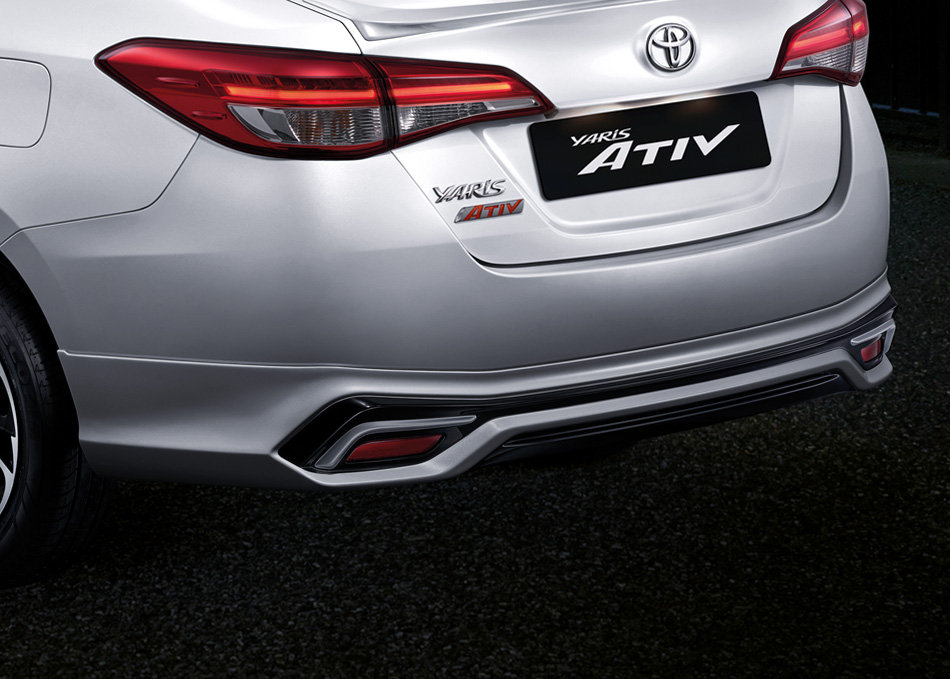 Cánh lướt gió phía sau của Toyota Yaris Ativ 2021 Cánh lướt gió phía sau của Toyota Yaris Ativ 2021