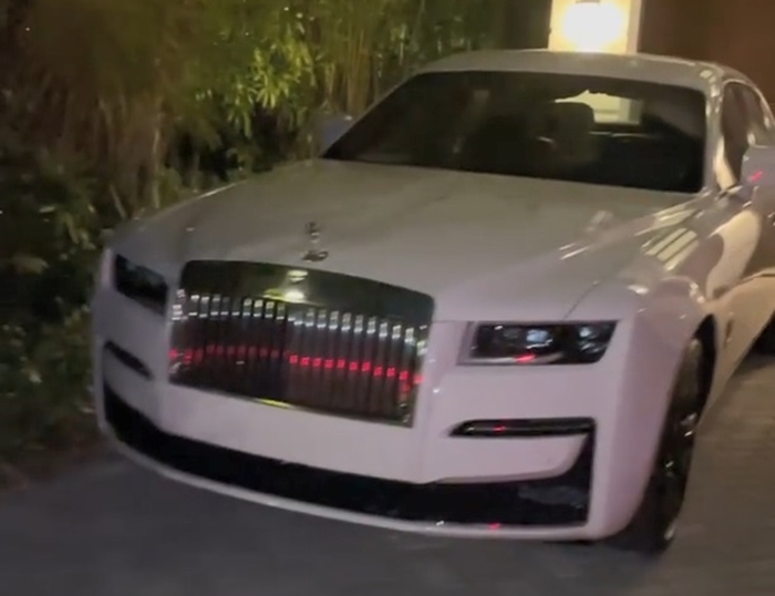 Xe siêu sang Rolls-Royce Ghost 2021 của tay đấm tỷ đô