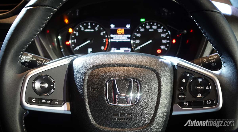 Bảng đồng hồ với màn hình màu TFT bên trong của Honda BR-V 2022