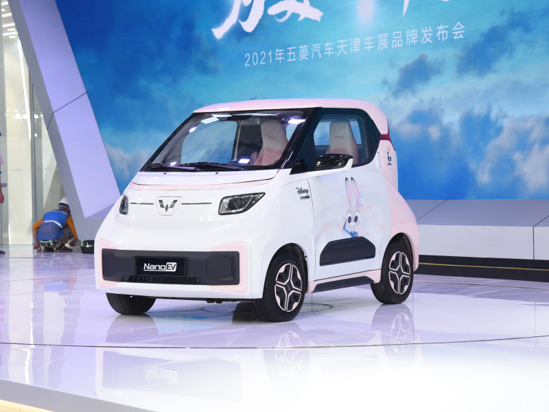 Vén màn Wuling NanoEV Disney Zootopia - ô tô điện 2 chỗ, giá tương đương chỉ 210 triệu đồng