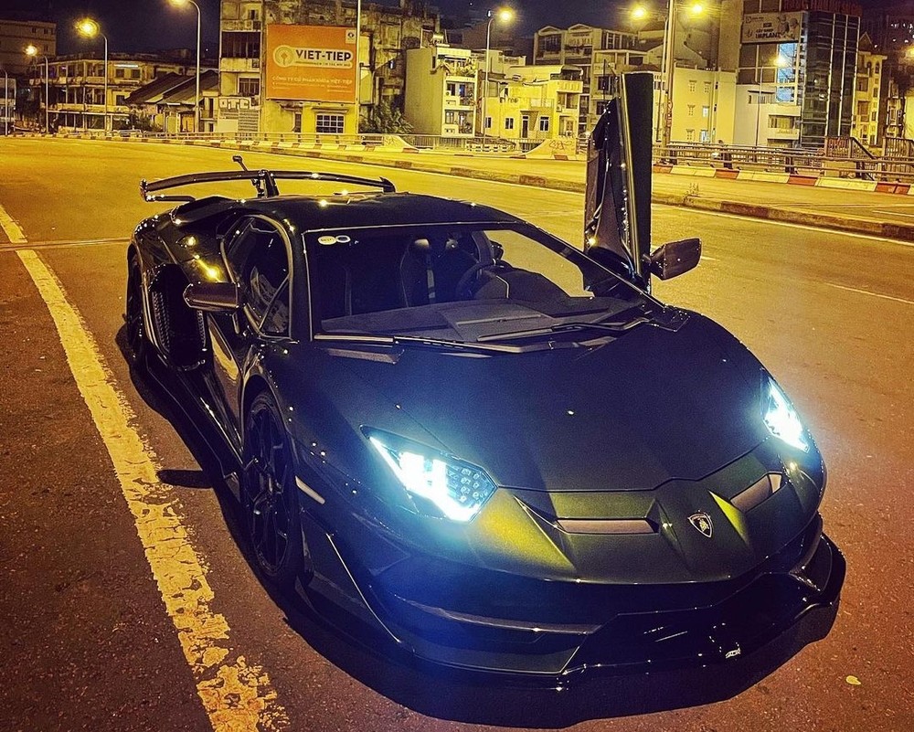 Lamborghini Aventador SVJ màu độc tại Việt Nam Lamborghini Aventador SVJ màu độc tại Việt Nam
