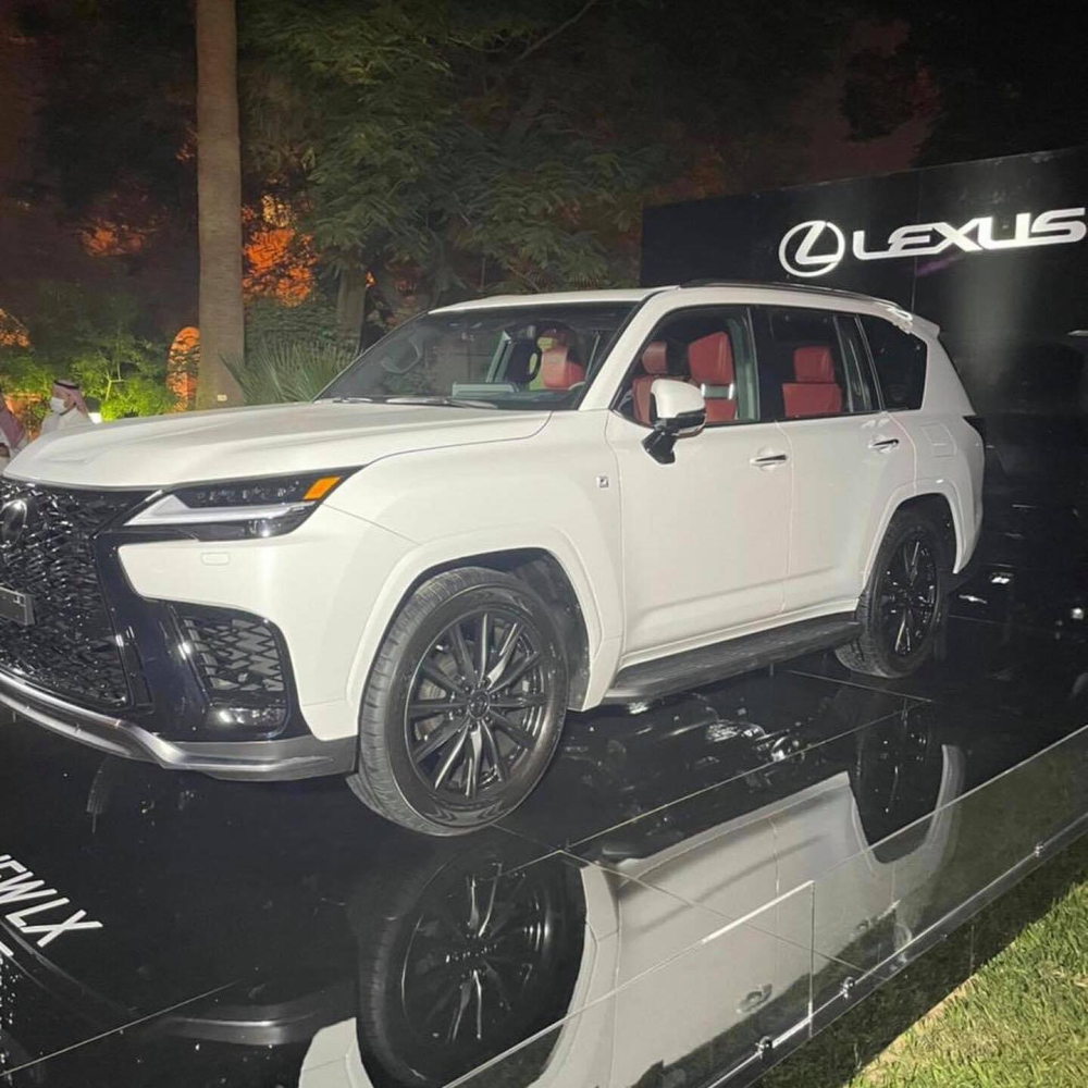 Lexus LX 2022 dùng chung động cơ với Toyota Land Cruiser mới