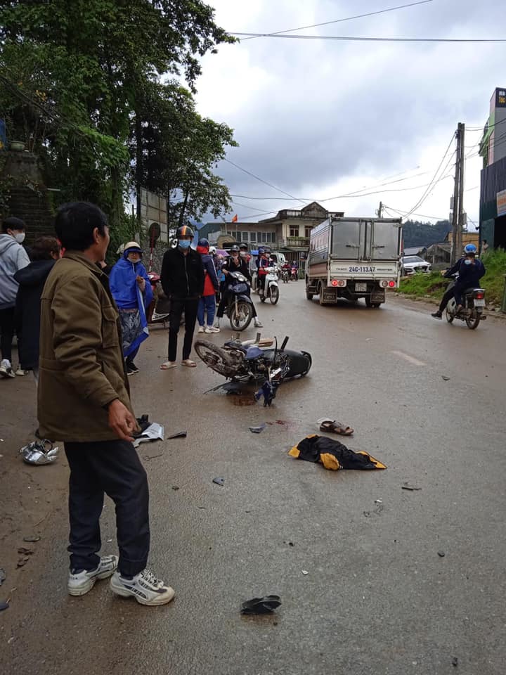 Hiện trường vụ tai nạn tại thị xã Sapa, tỉnh Lào Cai Hiện trường vụ tai nạn tại thị xã Sapa, tỉnh Lào Cai