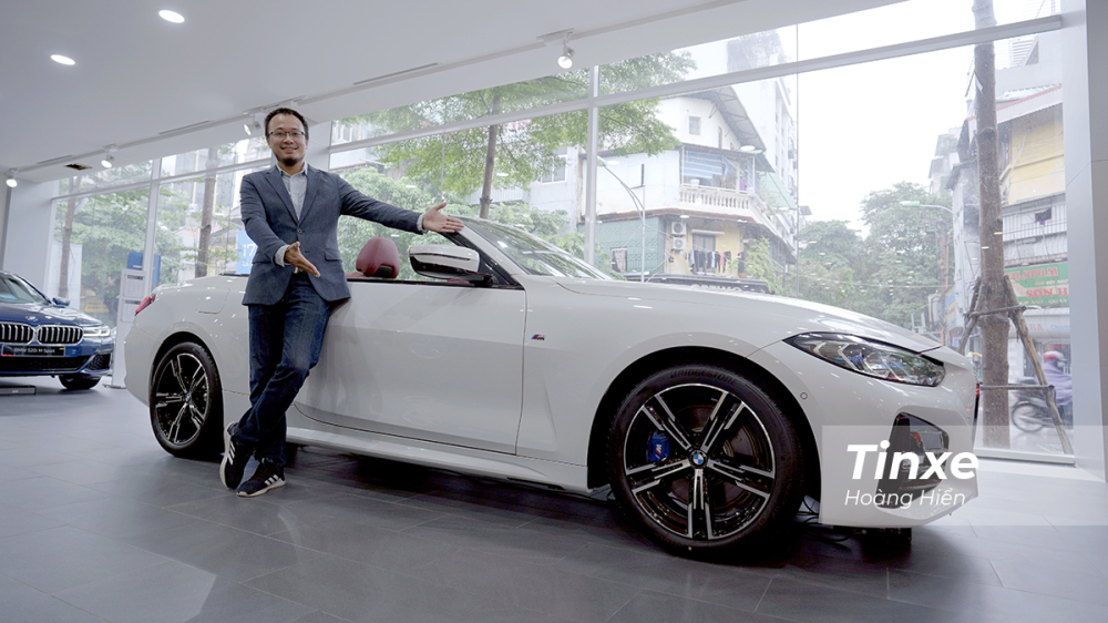 Cung cấp sức mạnh cho BMW 430i M Sport Convertible là khối động cơ 2.0L tăng áp kép và hộp số tự động 8 cấp. Cung cấp sức mạnh cho BMW 430i M Sport Convertible là khối động cơ 2.0L tăng áp kép và hộp số tự động 8 cấp.