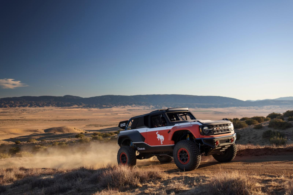 Ford Bronco DR Ford Bronco DR
