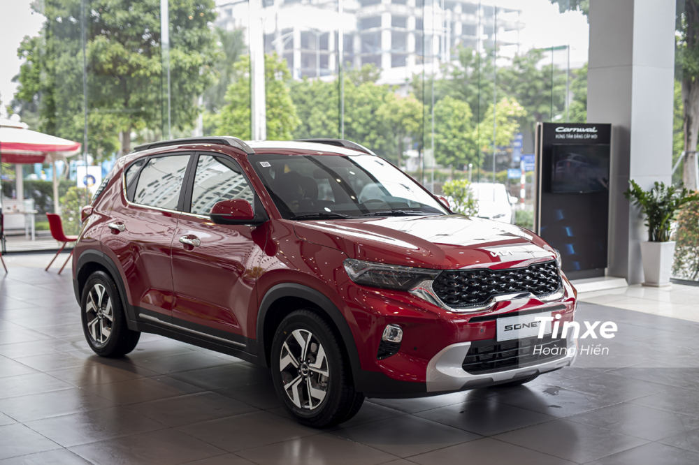 Giá bán của KIA Sonet đang bị đánh giá là cao. Thế nhưng với những trải nghiệm tuy nhanh nhưng rất thực tế từ KIA Sonet thì Tin Xe đánh giá đây là một mẫu xe xứng đáng trong tầm tiền.