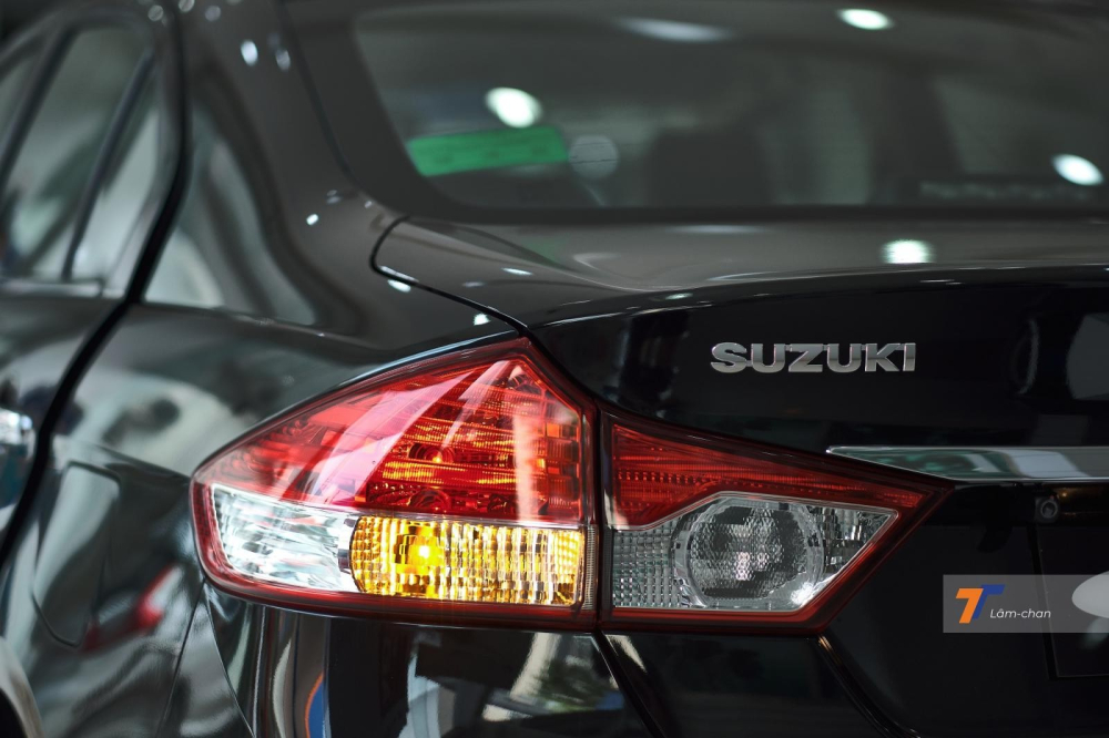 Tính từ tháng 1 cho đến hết tháng 10/2021, Suzuki Ciaz chỉ bán được đúng 318 xe. Tính từ tháng 1 cho đến hết tháng 10/2021, Suzuki Ciaz chỉ bán được đúng 318 xe.