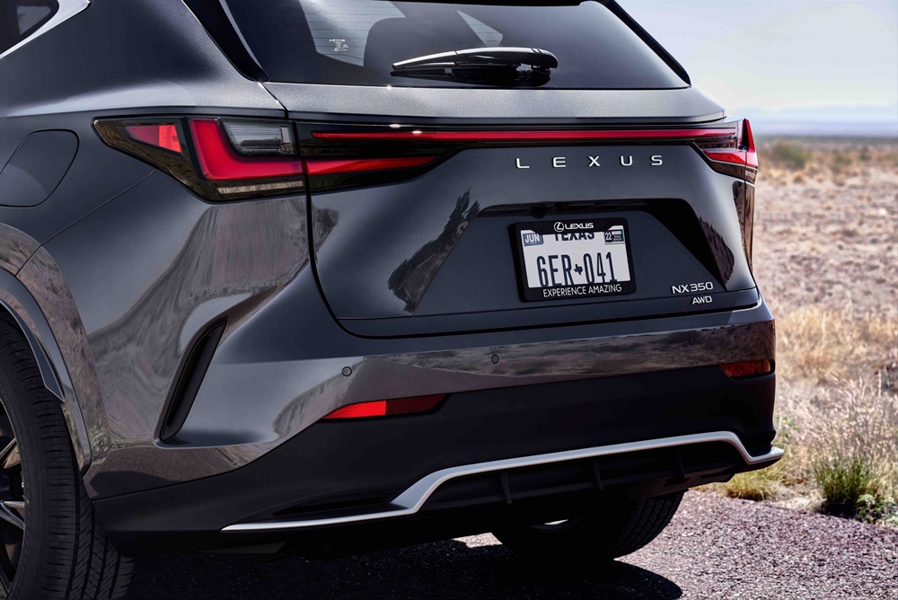 Thiết kế đuôi xe Lexus NX350 2022 Thiết kế đuôi xe Lexus NX350 2022