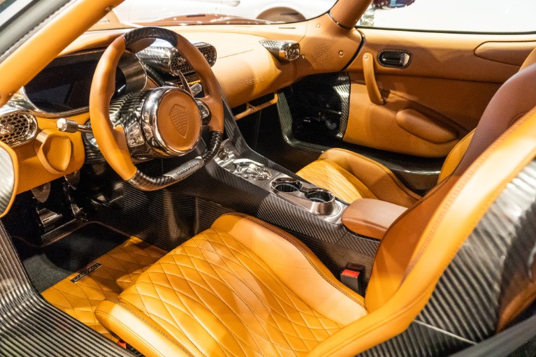 Còn đây là nội thất của xe Koenigsegg Regera Còn đây là nội thất của xe Koenigsegg Regera