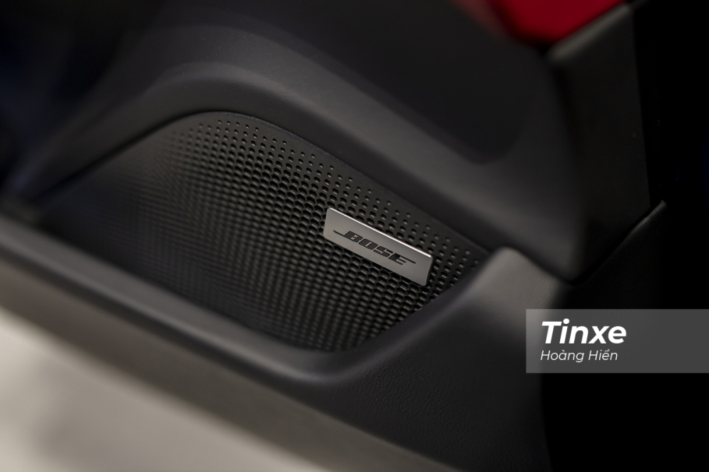 Không thể không nhắc đến dàn âm thanh BOSE cao cấp. 