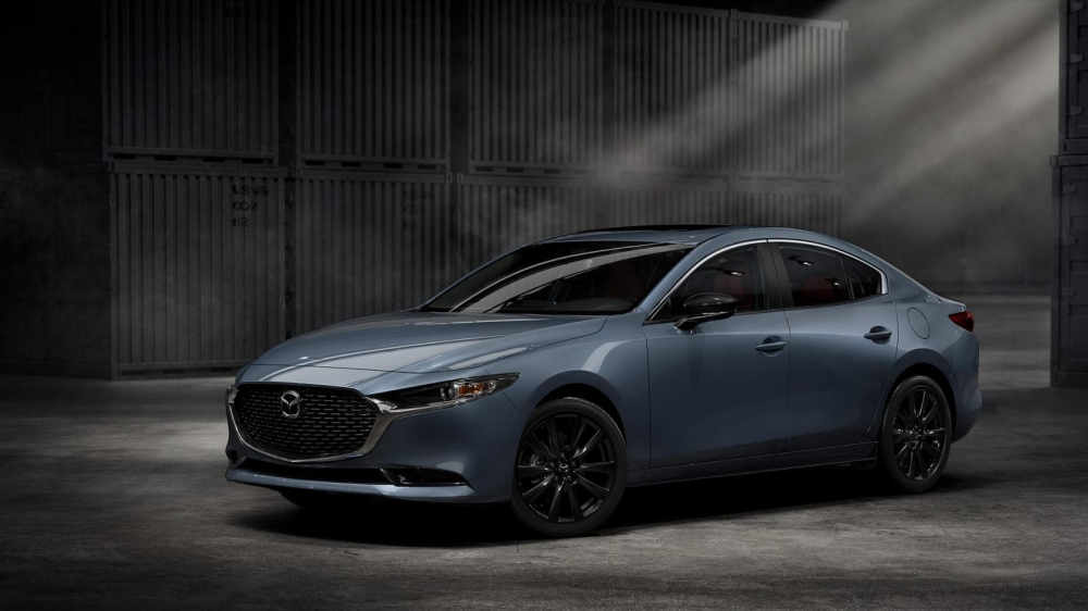 Mazda3 2.5 S Carbon Edition 2022 được sơn màu xám Polymetal Gray Mazda3 2.5 S Carbon Edition 2022 được sơn màu xám Polymetal Gray