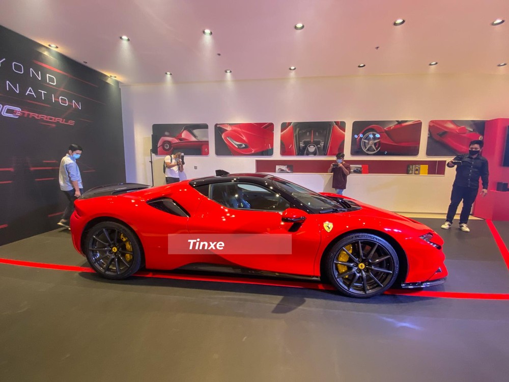 Siêu xe Ferrari SF90 Stradale Siêu xe Ferrari SF90 Stradale