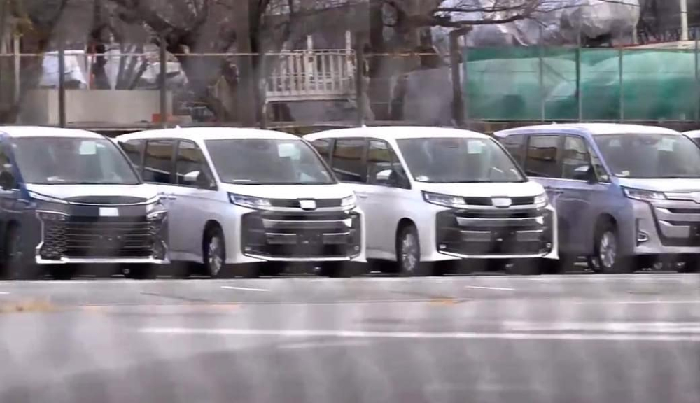 Toyota Voxy và Noah 2022 - cặp đôi minivan rẻ hơn Alphard - lộ diện trước ngày ra mắt