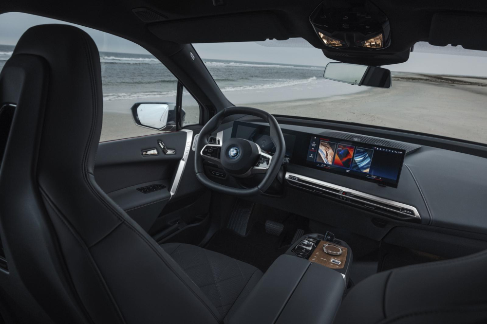 Nội thất bên trong BMW iX M60 2022