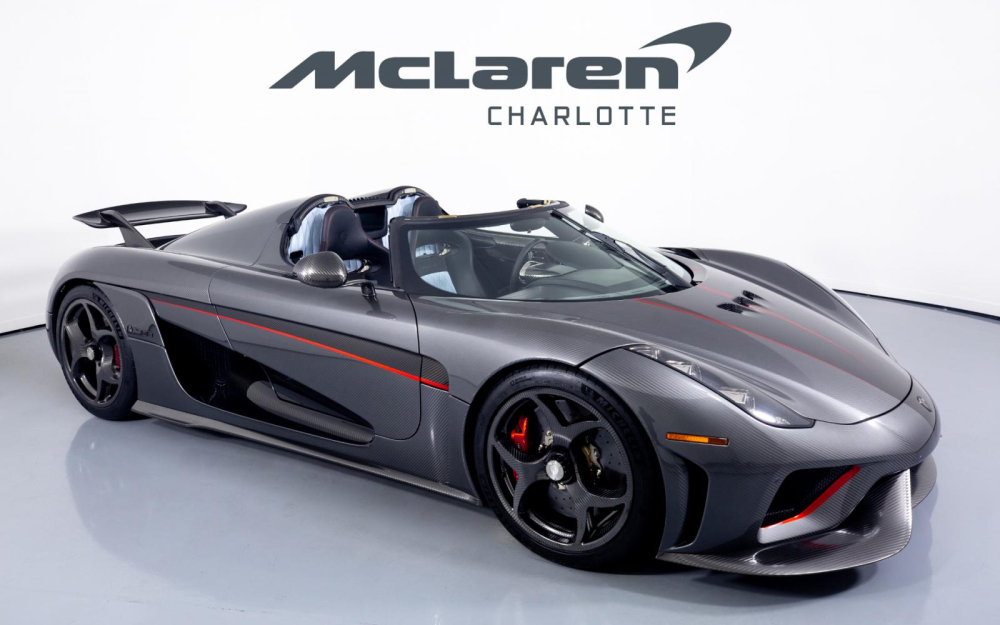 Ngoại thất xe sơn màu carbon Ngoại thất xe sơn màu carbon