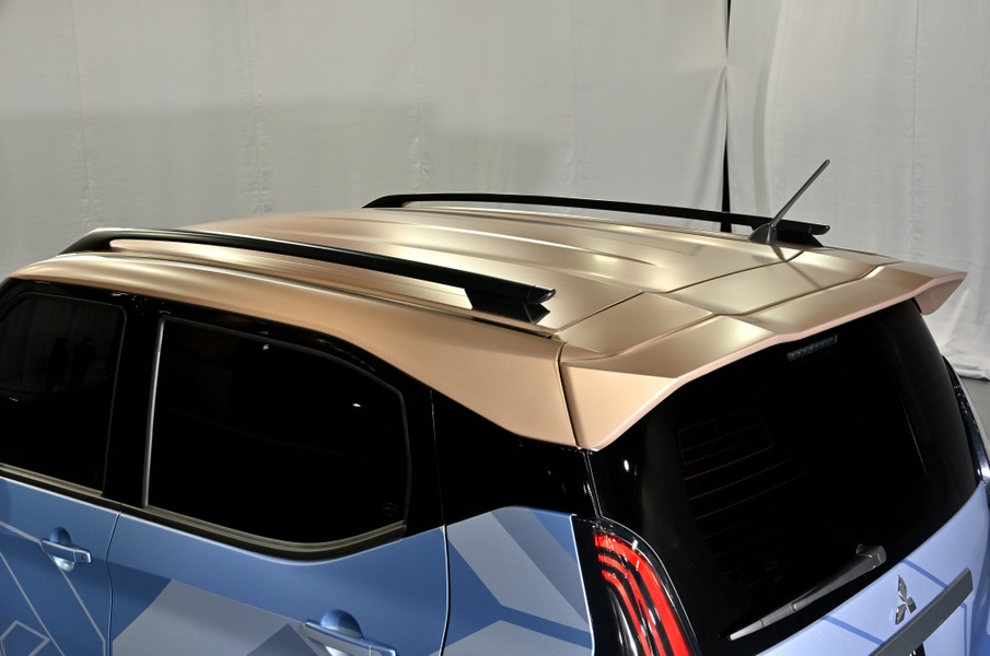 Nóc màu đồng lạ mắt của Mitsubishi K-EV Concept X Style