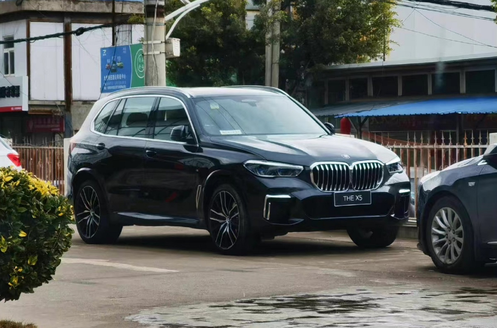 BMW X5Li 2022 xuất hiện trên đường phố trước ngày ra mắt BMW X5Li 2022 xuất hiện trên đường phố trước ngày ra mắt
