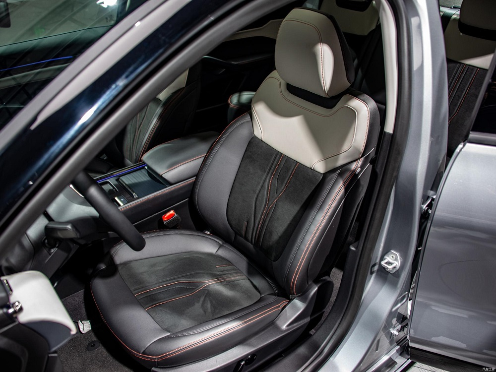 Ghế trước của Ford Mondeo 2022 Ghế trước của Ford Mondeo 2022