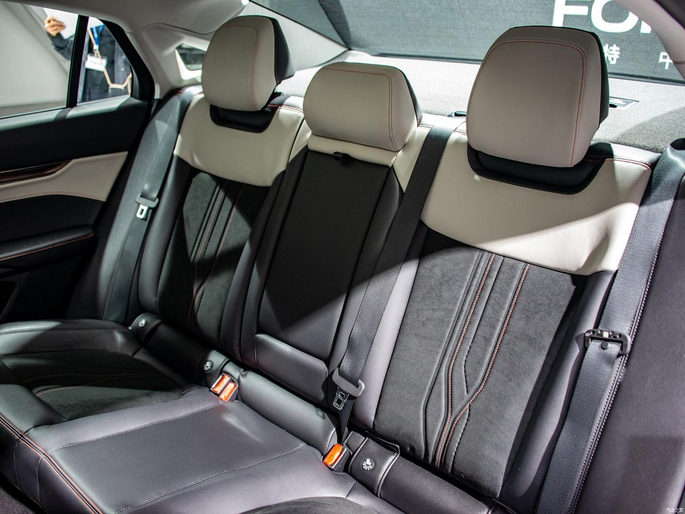 Ghế sau của Ford Mondeo 2022 Ghế sau của Ford Mondeo 2022
