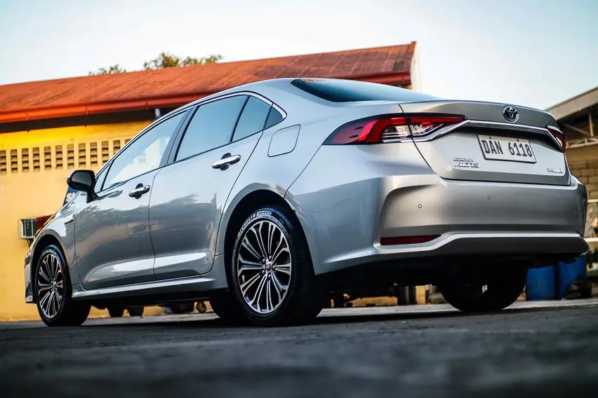Kích thước tổng thể (D x R x C) của Toyota Corolla Altis 2022 là 4.630 x 1.780 x 1.455 mm. Kích thước tổng thể (D x R x C) của Toyota Corolla Altis 2022 là 4.630 x 1.780 x 1.455 mm.