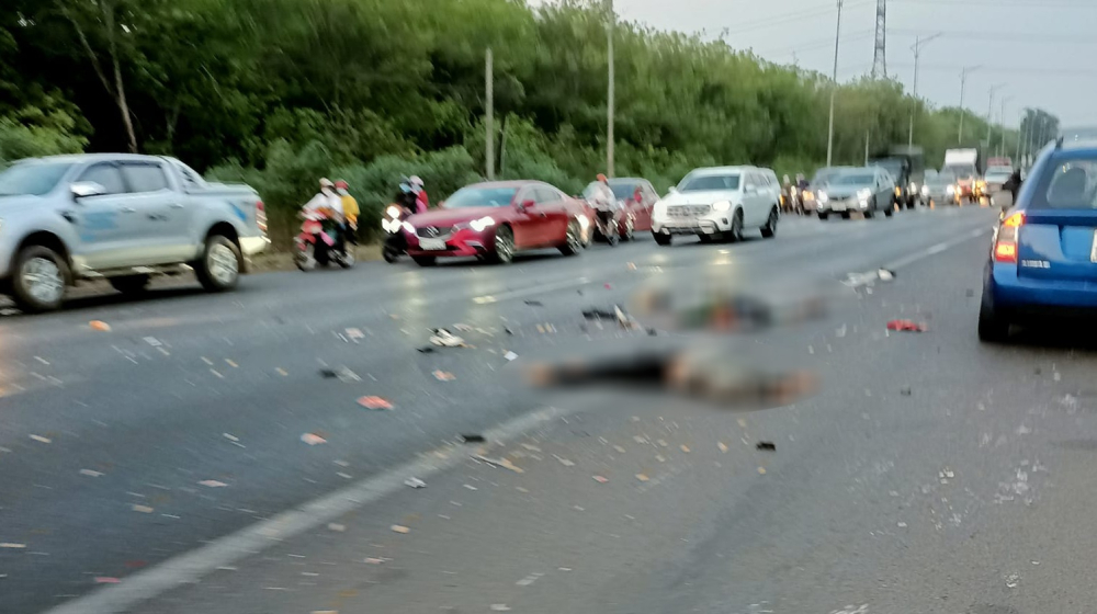Hiện trường vụ tai nạn kinh hoàng tại Đồng Nai vào chiều 28 Tết