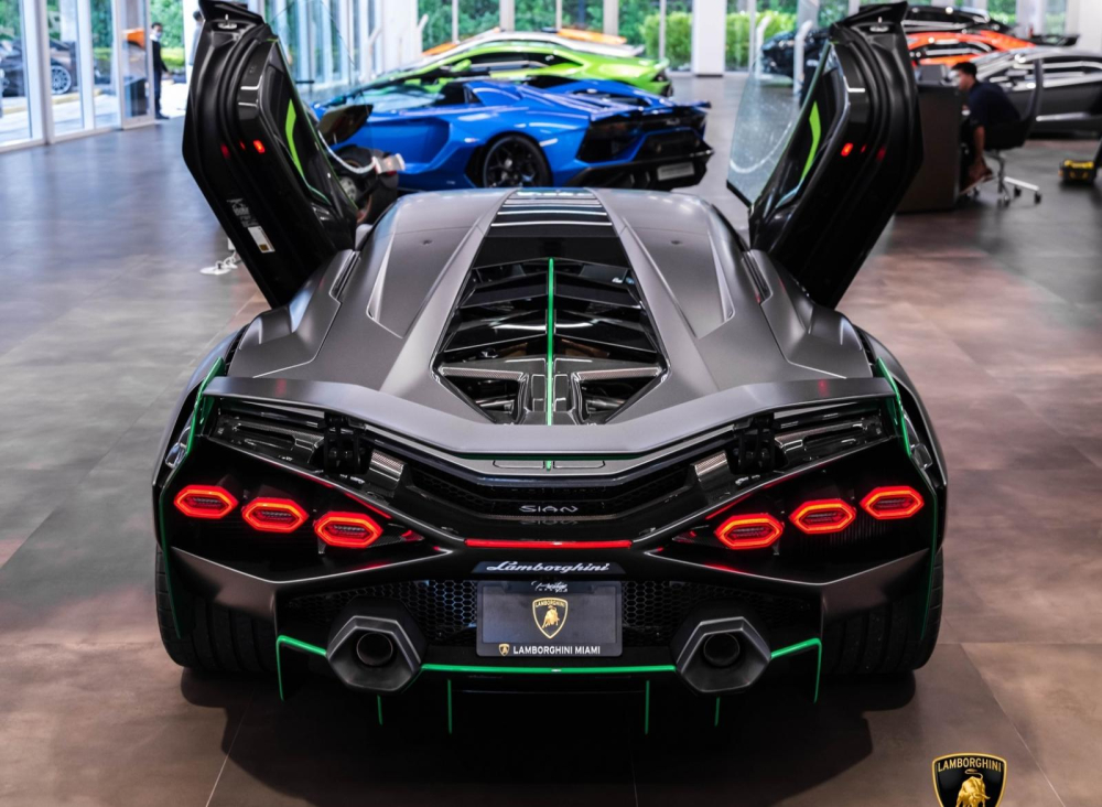 Thiết kế phía sau đuôi xe Lamborghini Sian Thiết kế phía sau đuôi xe Lamborghini Sian
