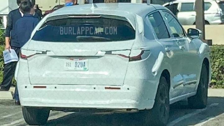 Mẫu SUV mới dựa trên Civic được đồn có tên là Honda ZR-V