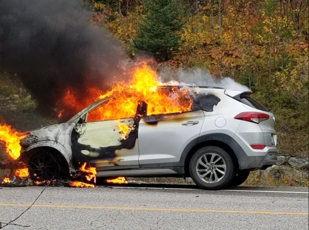 Hyundai và Kia khuyên khách hàng nên đỗ xe ngoài trời vì nguy cơ cháy