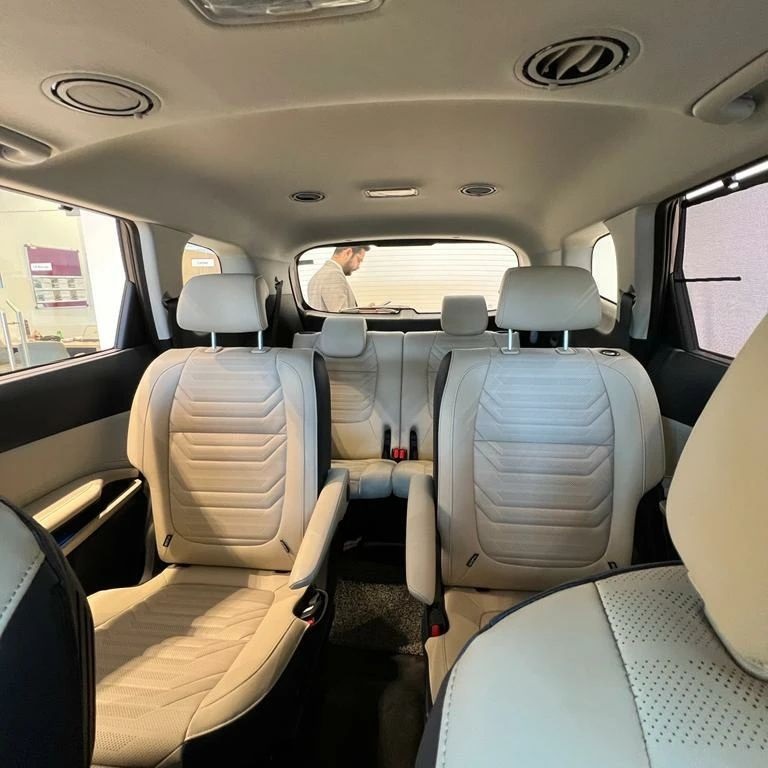 Kia Carens 2022 bản 6 chỗ Kia Carens 2022 bản 6 chỗ