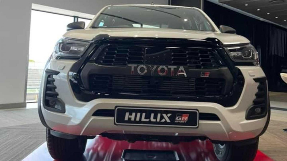 Cận cảnh đầu xe của Toyota Hilux GR Sport 2022 Cận cảnh đầu xe của Toyota Hilux GR Sport 2022