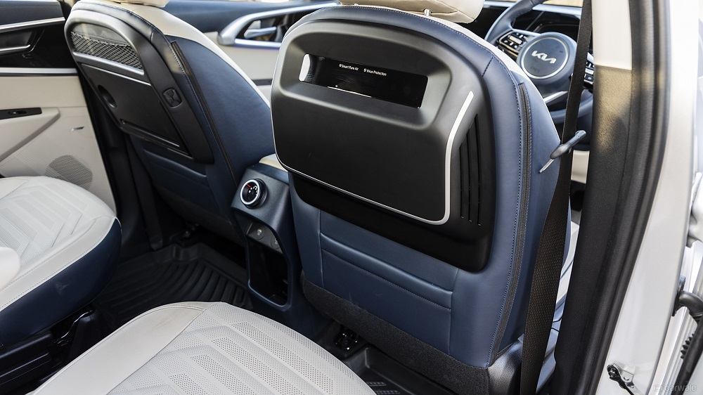 Hệ thống lọc không khí tích hợp vào ghế lái của Kia Carens 2022